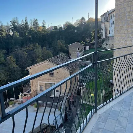 Holiday home Casa Checca Per Vacanze Caprarola