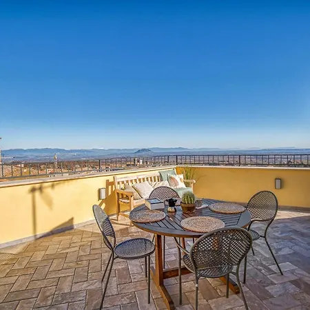 Casa Checca E Casa Maria Per Vacanze * Капрарола